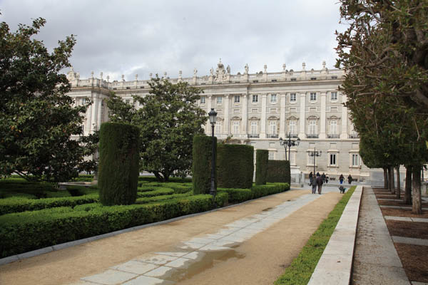 Plaza de Oriente met het koninklijk paleis